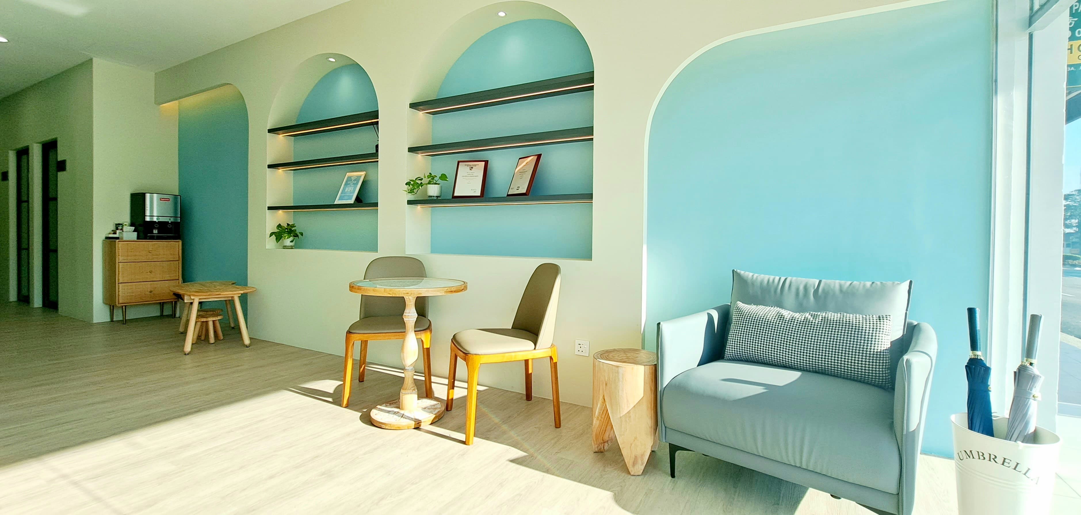 JDental Specialists waiting area
